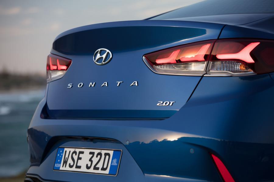 Детали экстерьера Hyundai Sonata 2.0T Premium (LF) 2017 года  (AU) (фото 12 из 30)